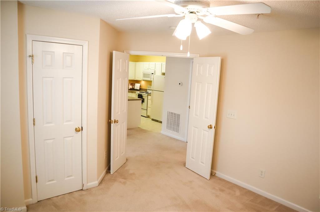 6105 Hedgecock Circle, Unit 3D High Point, NC 27265 - Photo 14 of 29