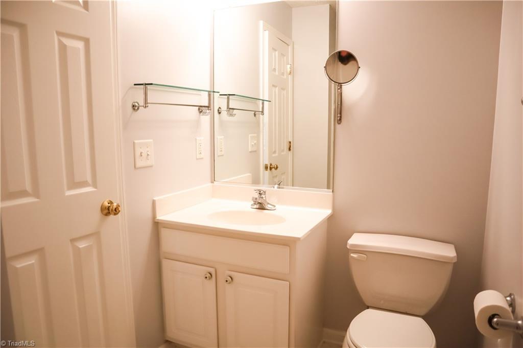 6105 Hedgecock Circle, Unit 3D High Point, NC 27265 - Photo 22 of 29