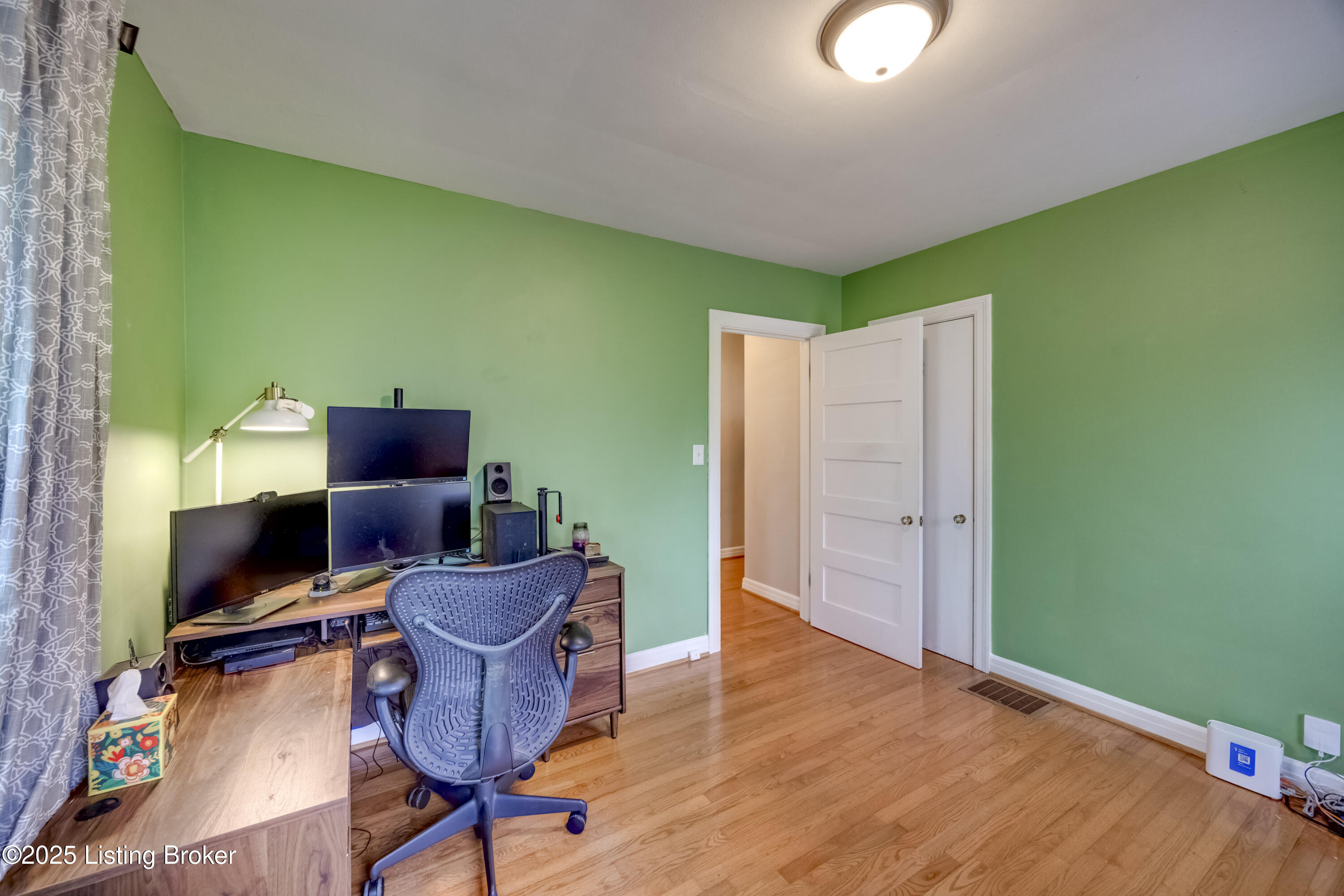 1033 Greenleaf Road Louisville, KY 40213 - Photo 25 of 54 25