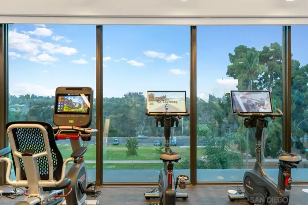 $6,437 | 525 Olive, Unit 1912, San Diego, CA 92103