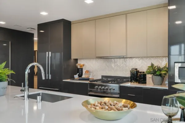 $6,437 | 525 Olive, Unit 1912, San Diego, CA 92103