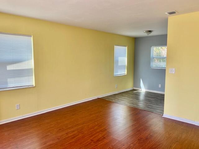 1196 West 34th Street Riviera Beach, FL 33404 - Photo 8 of 19 22129351-EABE-4319-8F00-E51A8D2AC7A0