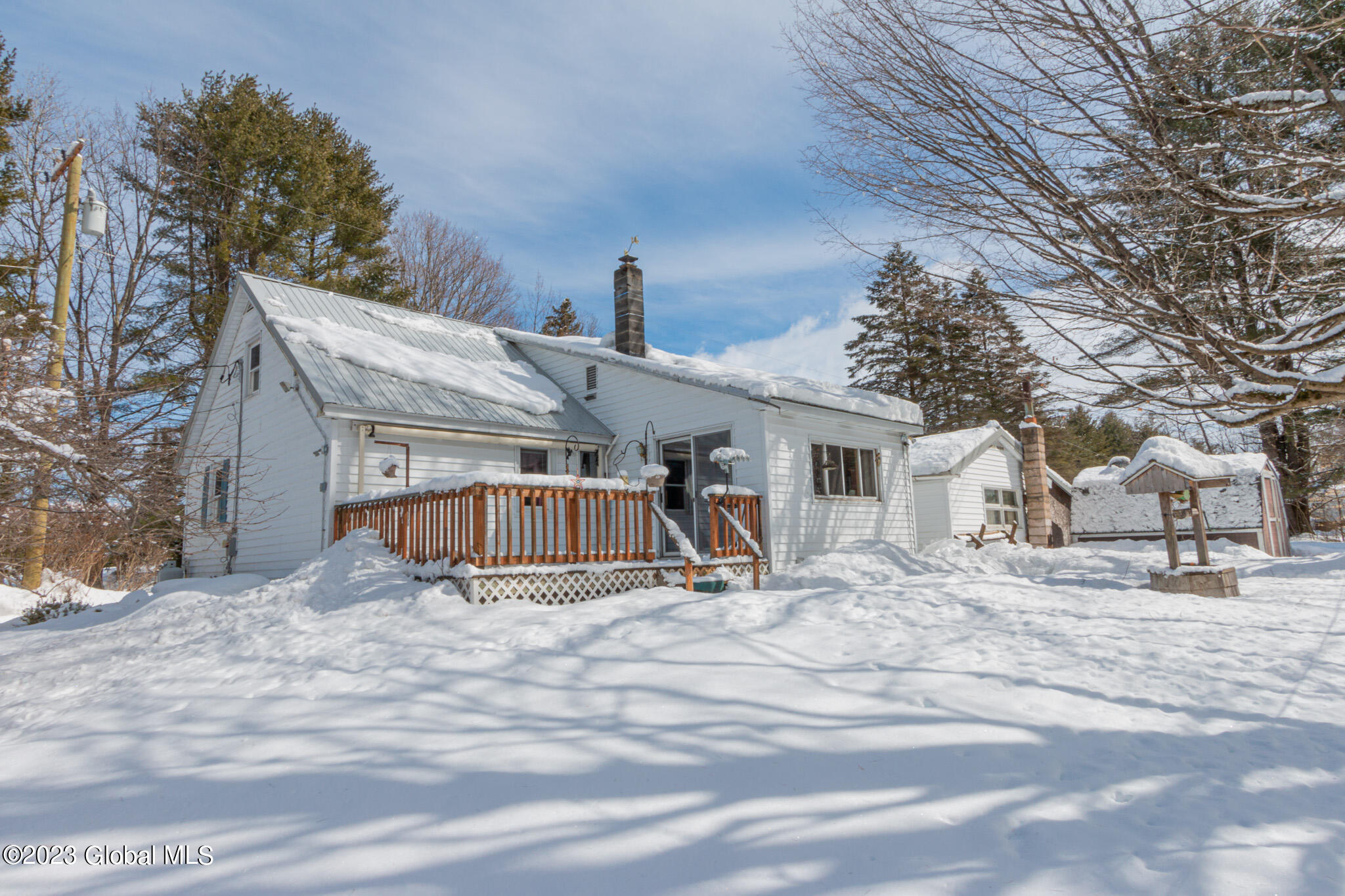 339 Jackson Summit Road Mayfield, NY 12117 - Photo 5 of 33 339 Jackson Summit Rd EXT-04