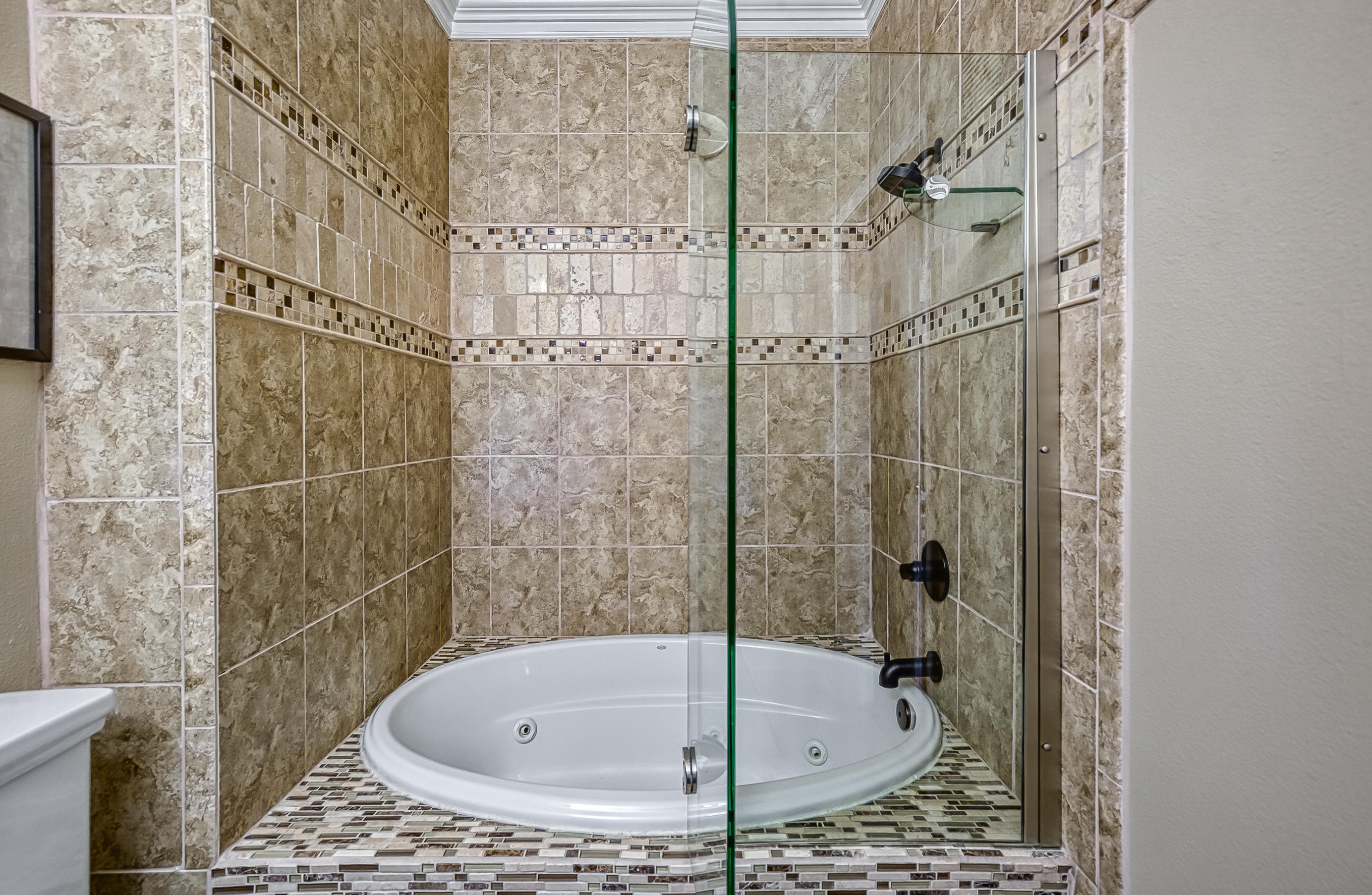 10550 Baymeadows Road, Unit 424 Jacksonville, FL 32256 - Photo 17 of 32 guest bathroom