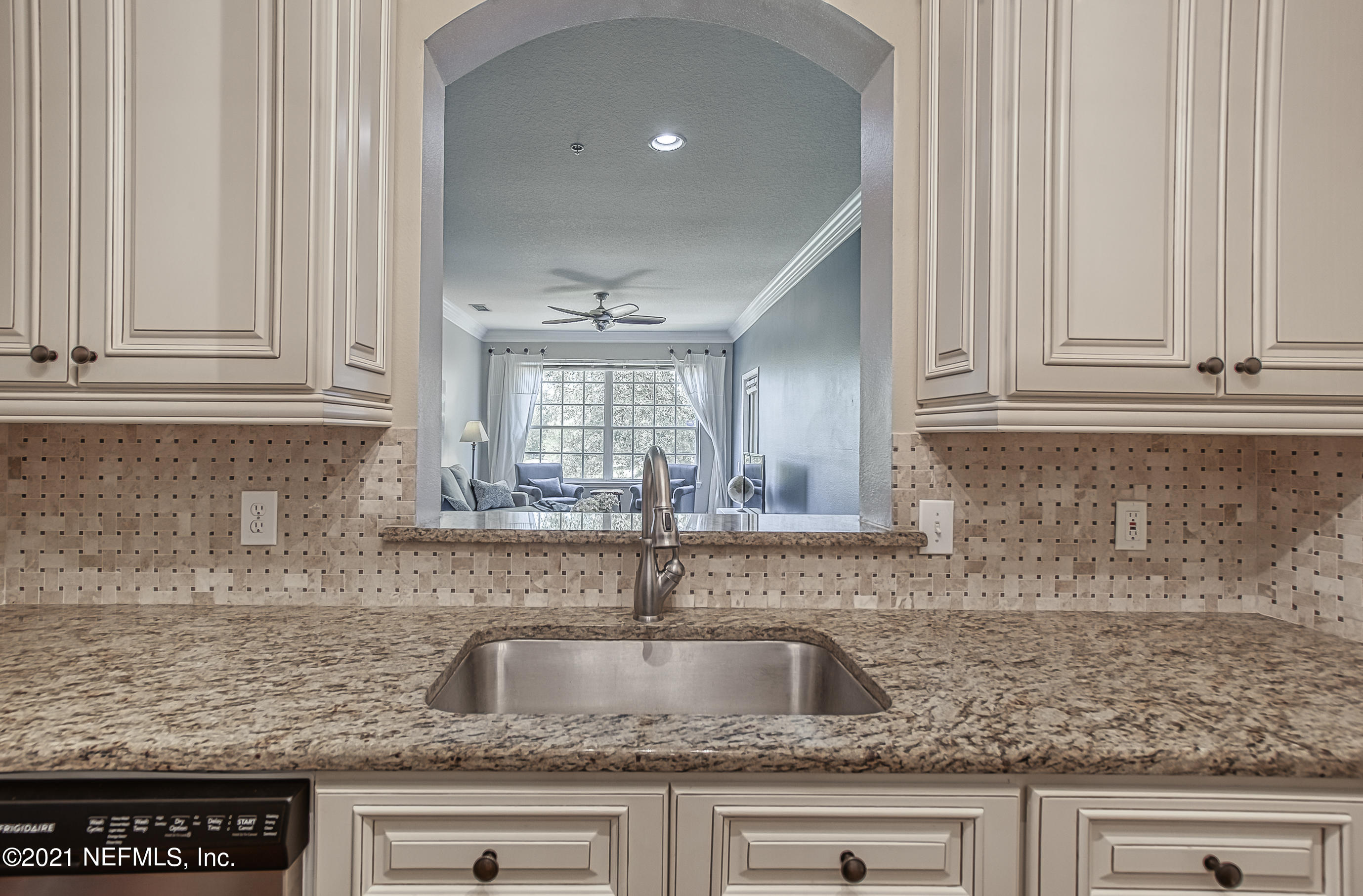 10550 Baymeadows Road, Unit 424 Jacksonville, FL 32256 - Photo 10 of 32 entique white cabinets