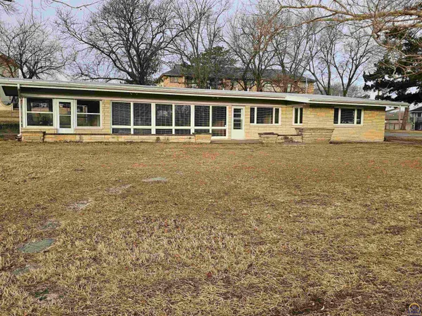 $267,000 | 1001 Topeka Street, Emporia, KS 66801