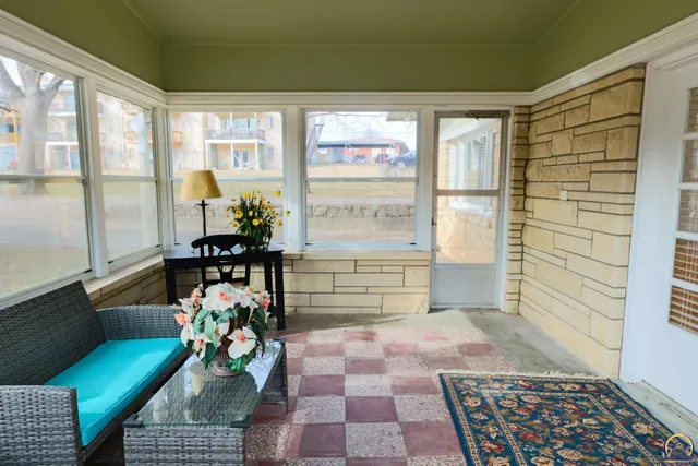 $279,900 | 1001 Topeka Street, Emporia, KS 66801