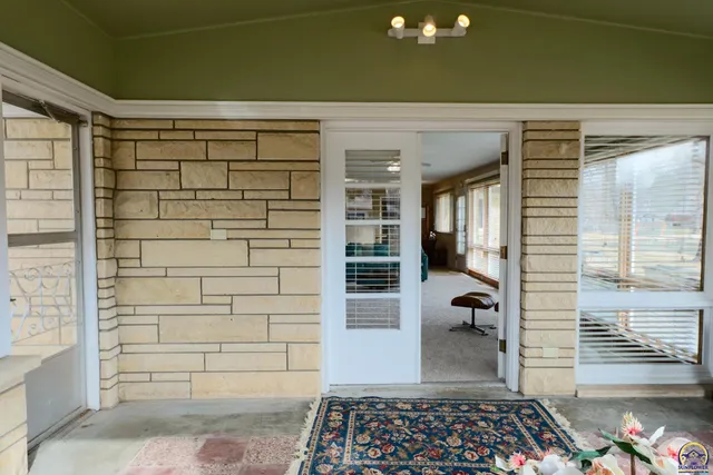 $279,900 | 1001 Topeka Street, Emporia, KS 66801