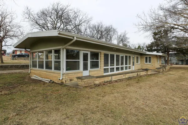 $267,000 | 1001 Topeka Street, Emporia, KS 66801