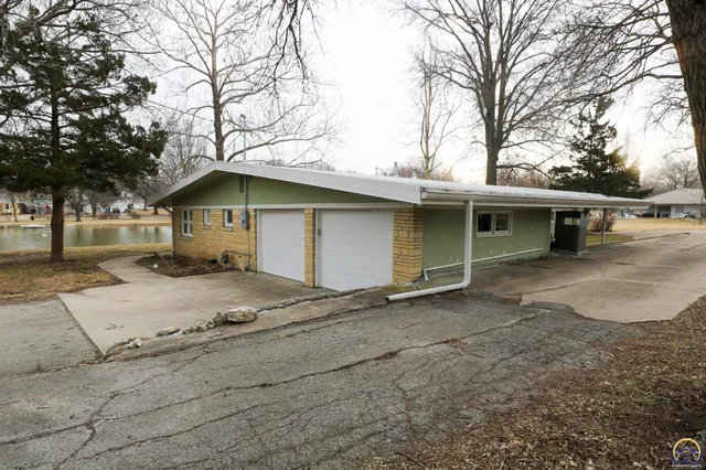 $279,900 | 1001 Topeka Street, Emporia, KS 66801