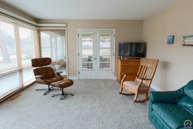 $279,900 | 1001 Topeka Street, Emporia, KS 66801