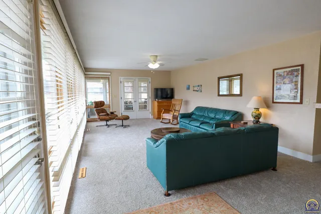 $279,900 | 1001 Topeka Street, Emporia, KS 66801