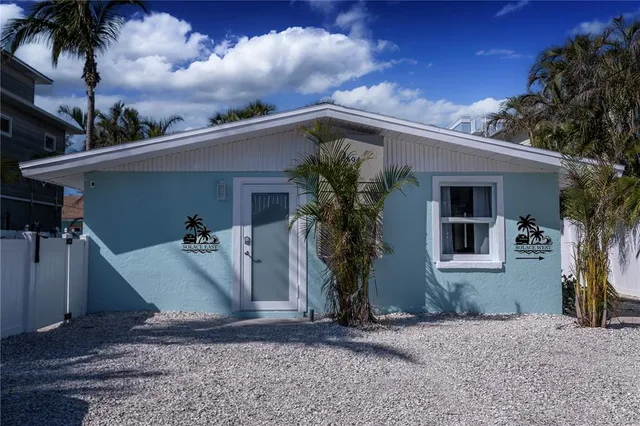 $1,450,000 | 3604 Gulf Drive, Unit A AND B, Holmes Beach, FL 34217