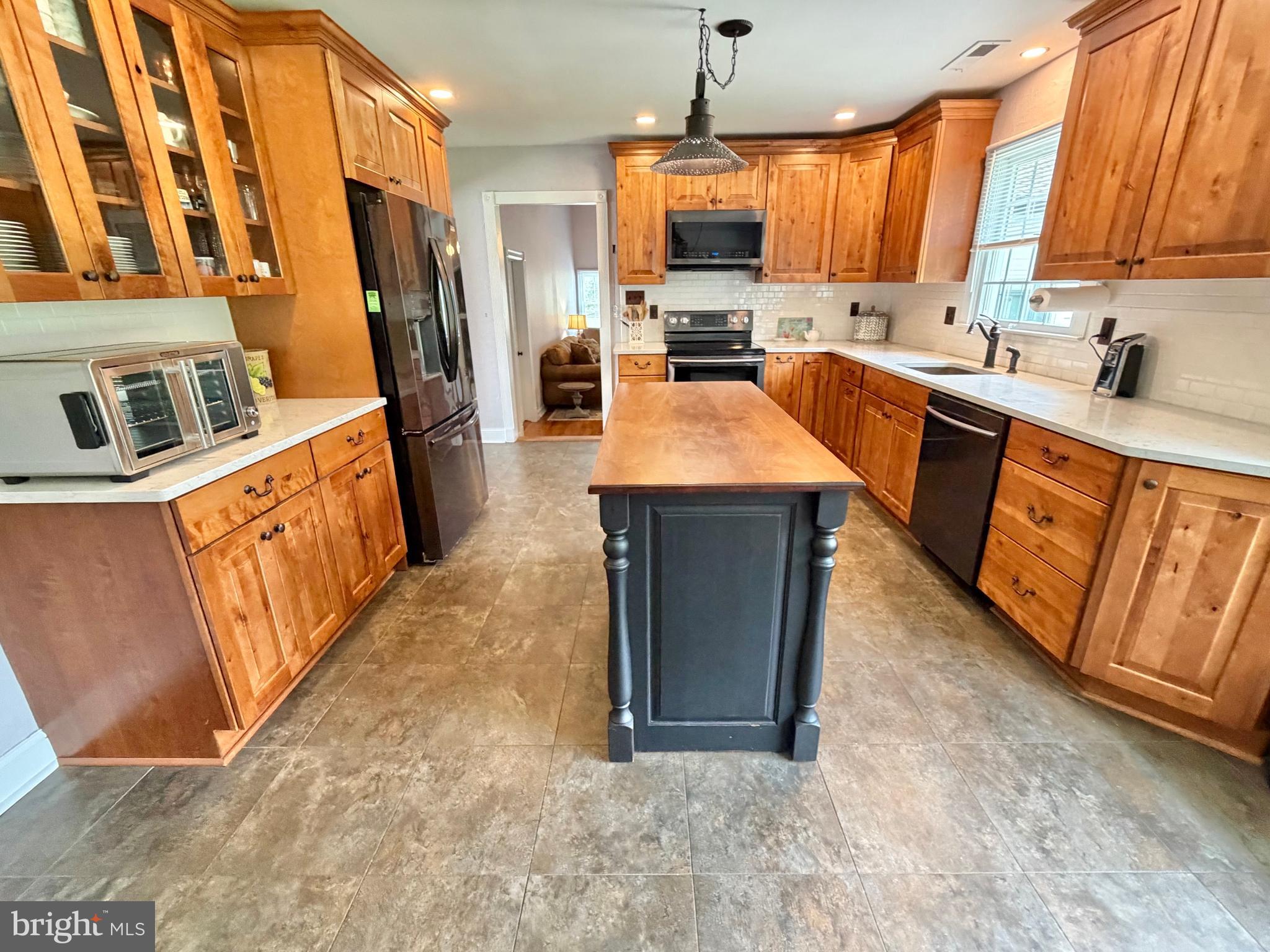 2291 Monmouth Road Jobstown, NJ 08041 - Photo 11 of 66 Gallery Image 11