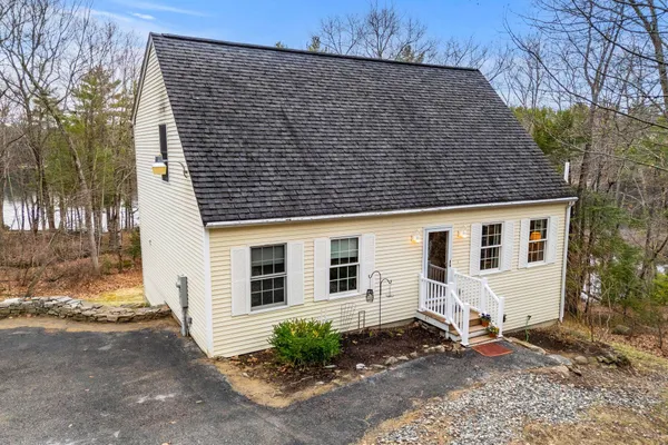$524,900 | 516 Berry River Road, Barrington, NH 03825