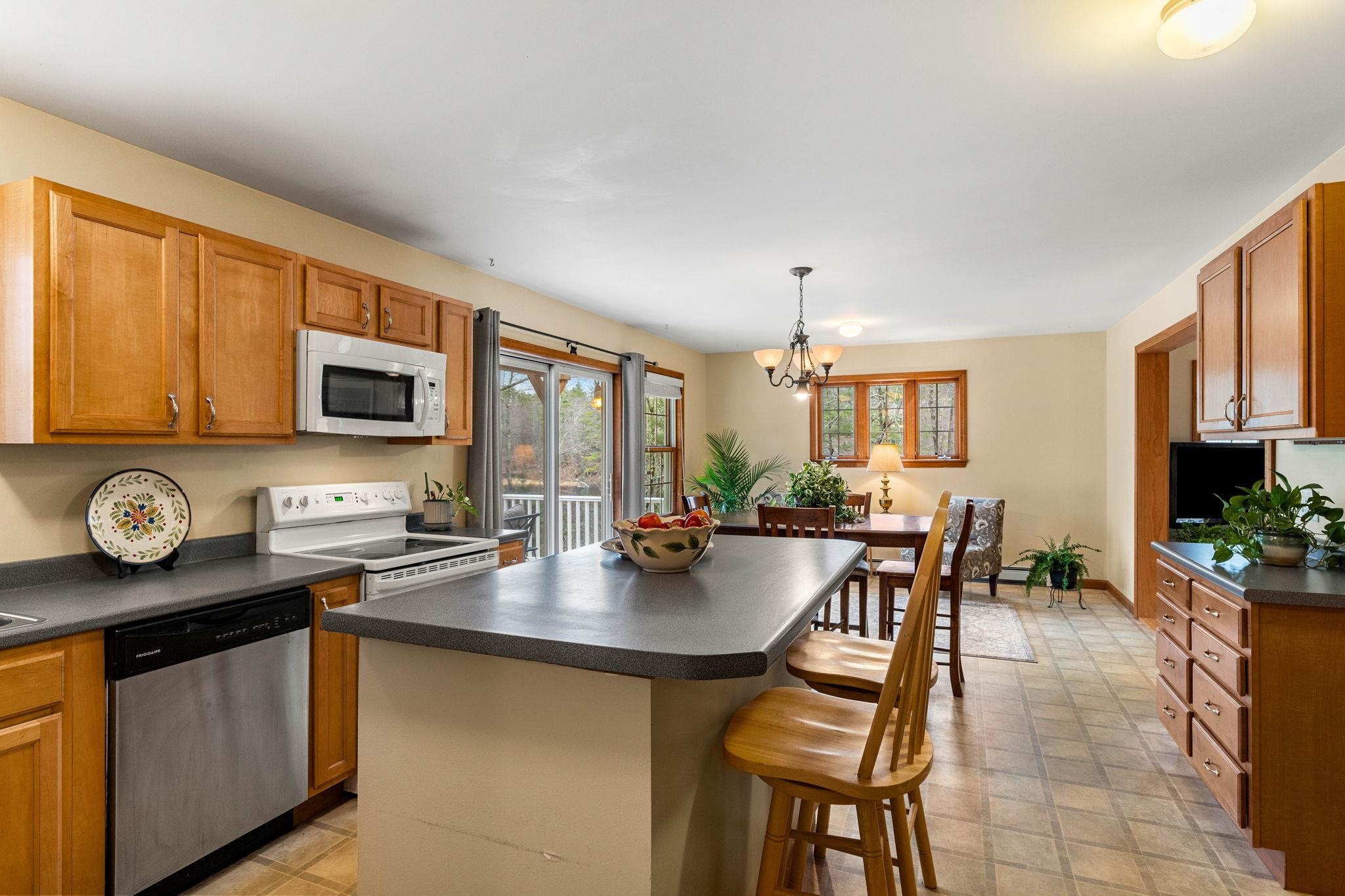516 Berry River Road Barrington, NH 03825 - Photo 17 of 50