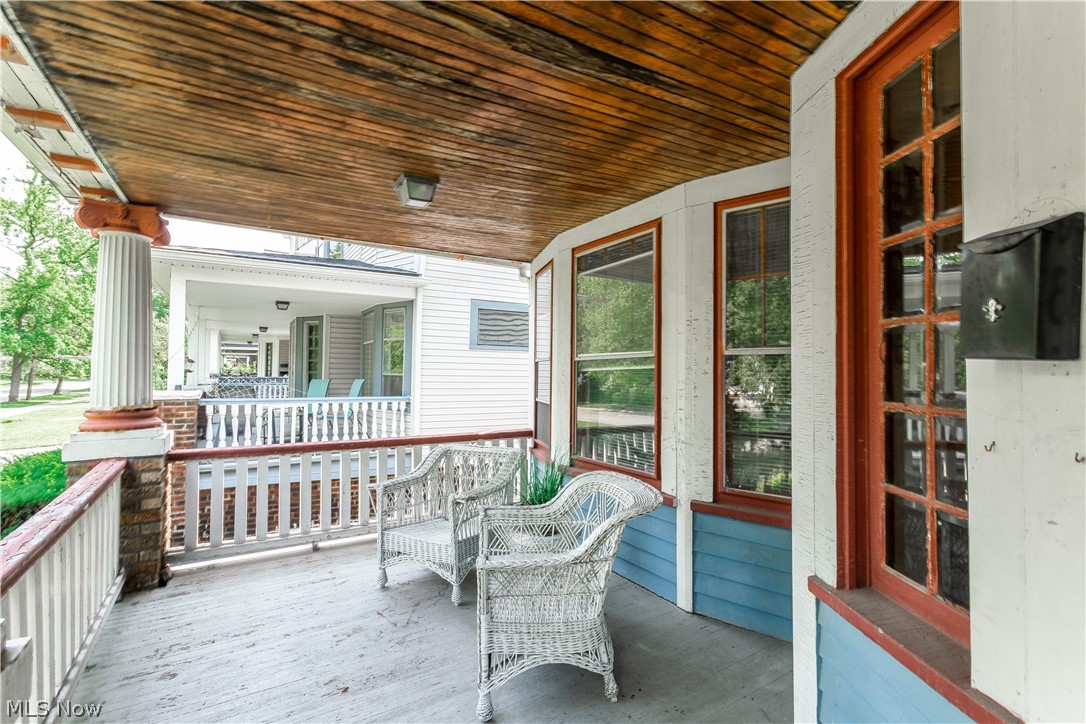 2630-2632 Hampshire Road Cleveland Heights, OH 44106 - Photo 2 of 28 Gallery Image 2