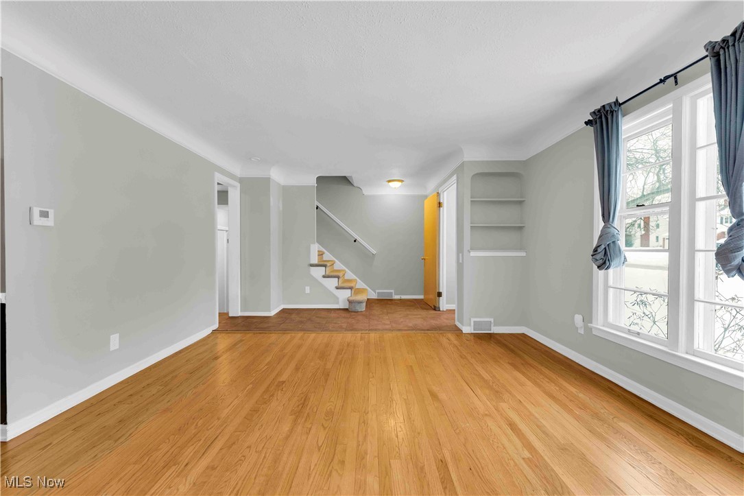 4887 Fairlawn Road Cleveland, OH 44124 - Photo 22 of 35 Gallery Image 22