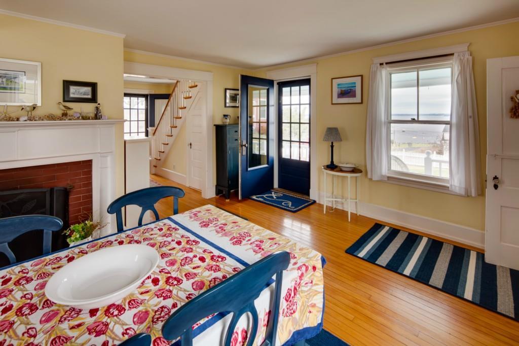 12 Beach Road Lincolnville, ME 04849 - Photo 24 of 35 Dining Room