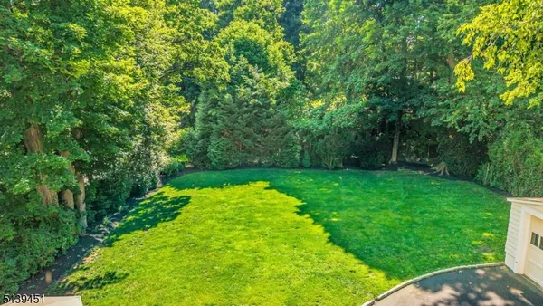 $1,995,000 | 89 Beechwood Road, Summit, NJ 07901
