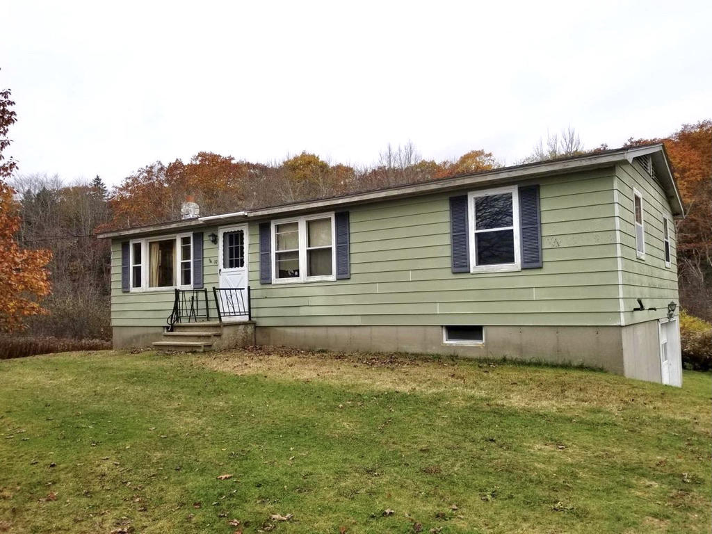32 Oak Hill Road Boothbay, ME 04571 - Photo 2 of 21 front