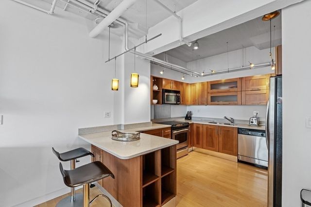 $1,150,000 | 210 South Street, Unit 64, Boston, MA 02111