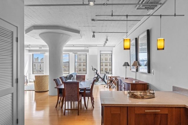 $1,150,000 | 210 South Street, Unit 64, Boston, MA 02111