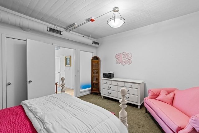 $1,150,000 | 210 South Street, Unit 64, Boston, MA 02111