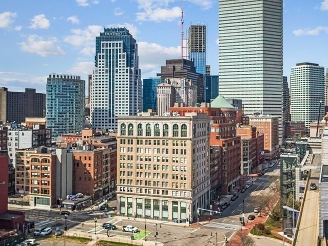 $1,150,000 | 210 South Street, Unit 64, Boston, MA 02111
