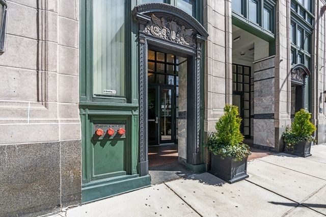 $1,150,000 | 210 South Street, Unit 64, Boston, MA 02111