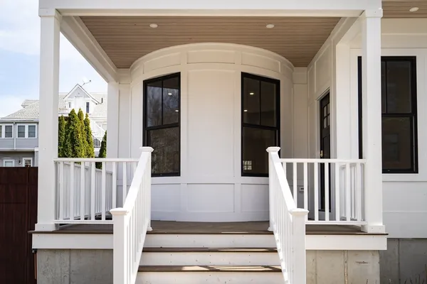 $2,395,000 | 77 Thorndike Street, Unit 1, Brookline, MA 02446