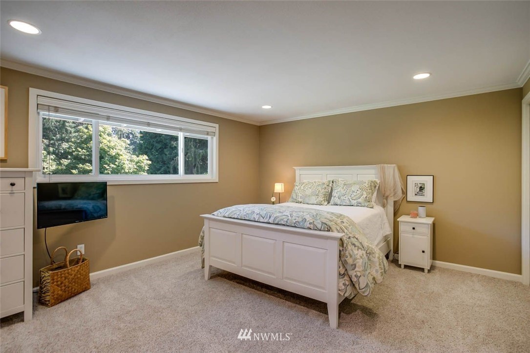 14452 157th Place Southeast Renton, WA 98059 - Photo 11 of 25 Gallery Image 11