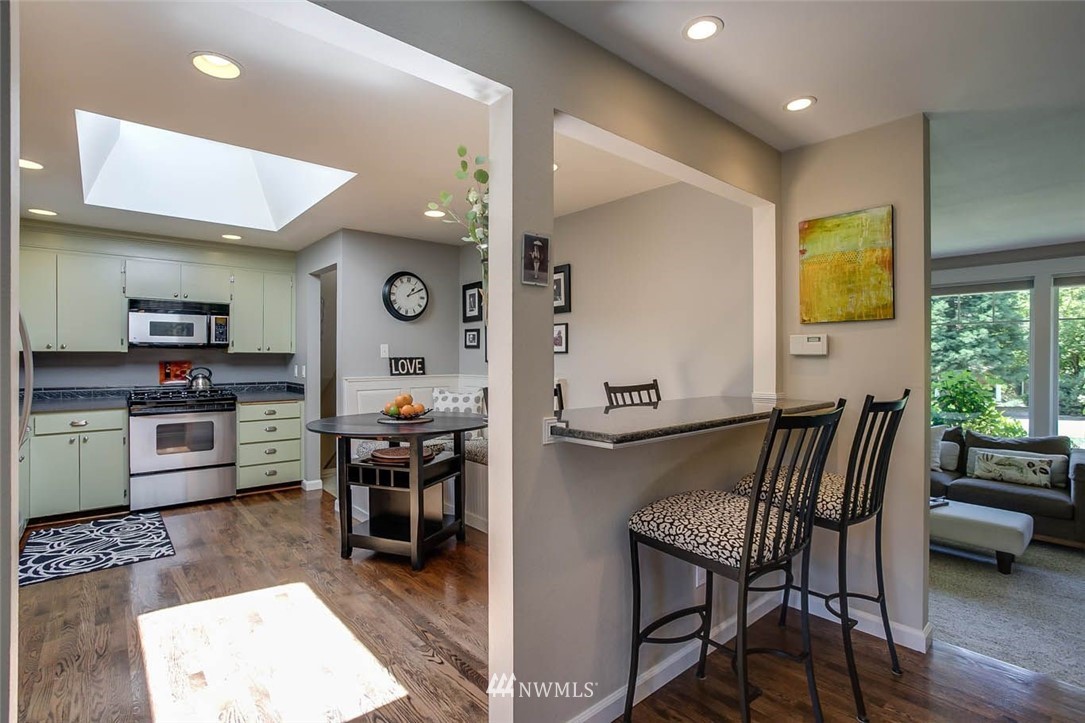 14452 157th Place Southeast Renton, WA 98059 - Photo 7 of 25 Gallery Image 7
