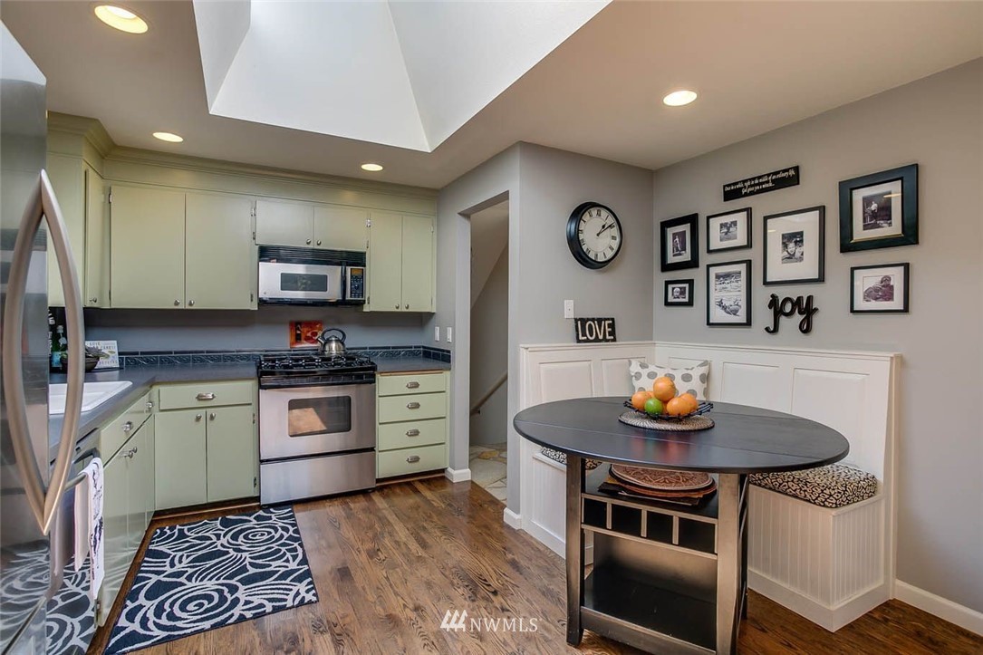 14452 157th Place Southeast Renton, WA 98059 - Photo 8 of 25 Gallery Image 8