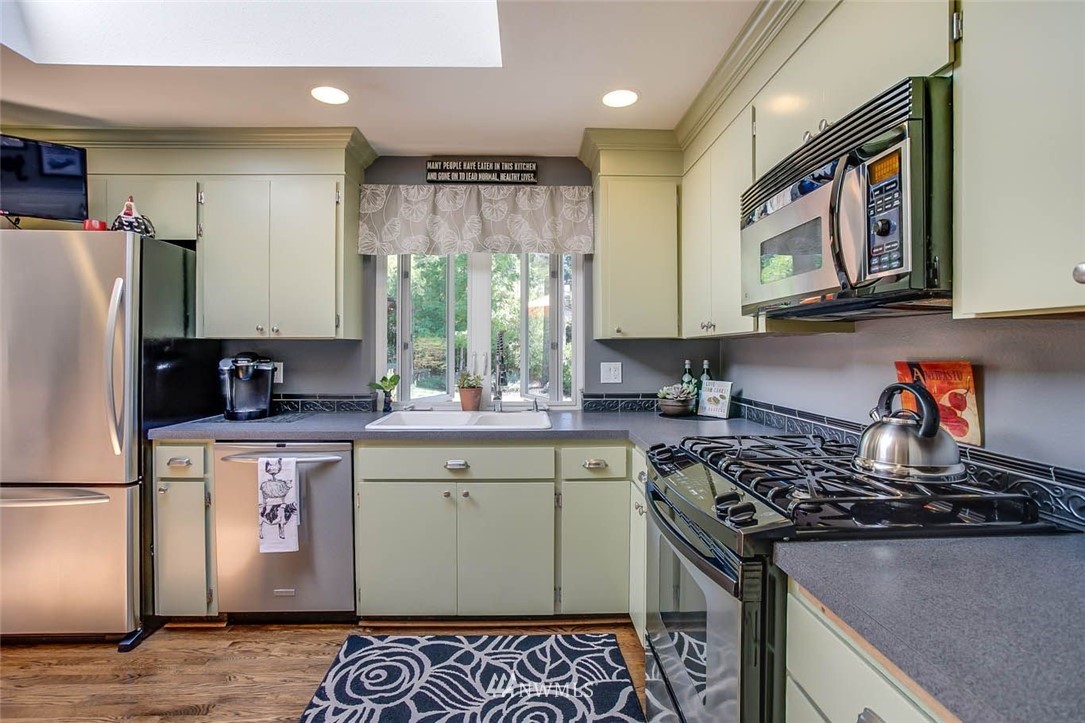 14452 157th Place Southeast Renton, WA 98059 - Photo 10 of 25 Gallery Image 10