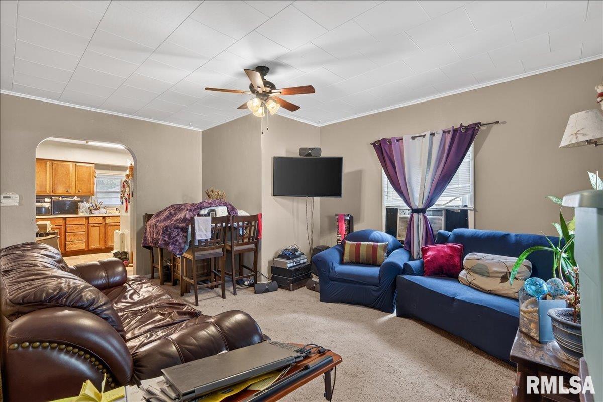 3004 South Allis Street Springfield, IL 62703 - Photo 3 of 26 Gallery Image 3