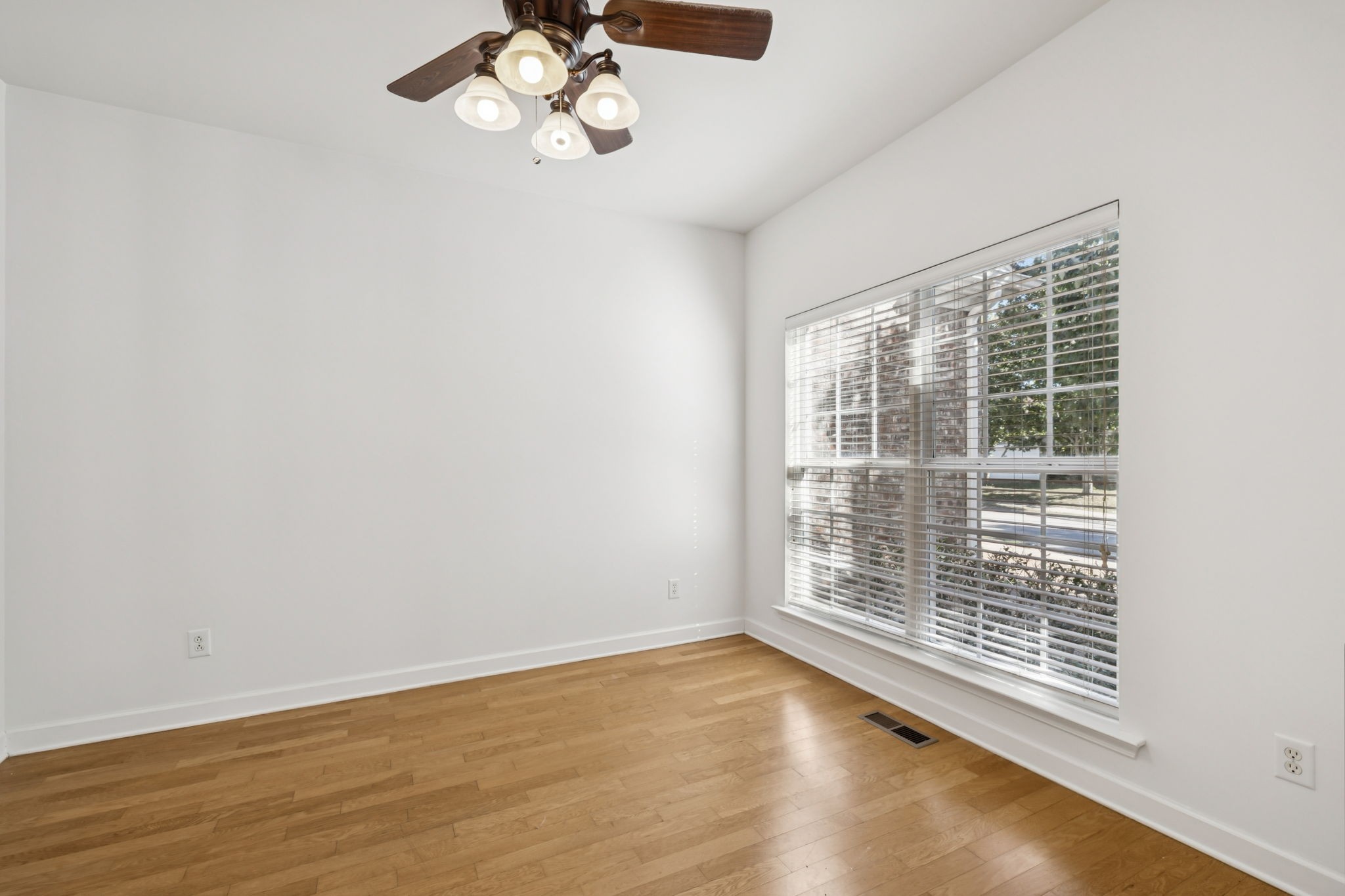 2006 Flocking Drive Spring Hill, TN 37174 - Photo 13 of 86