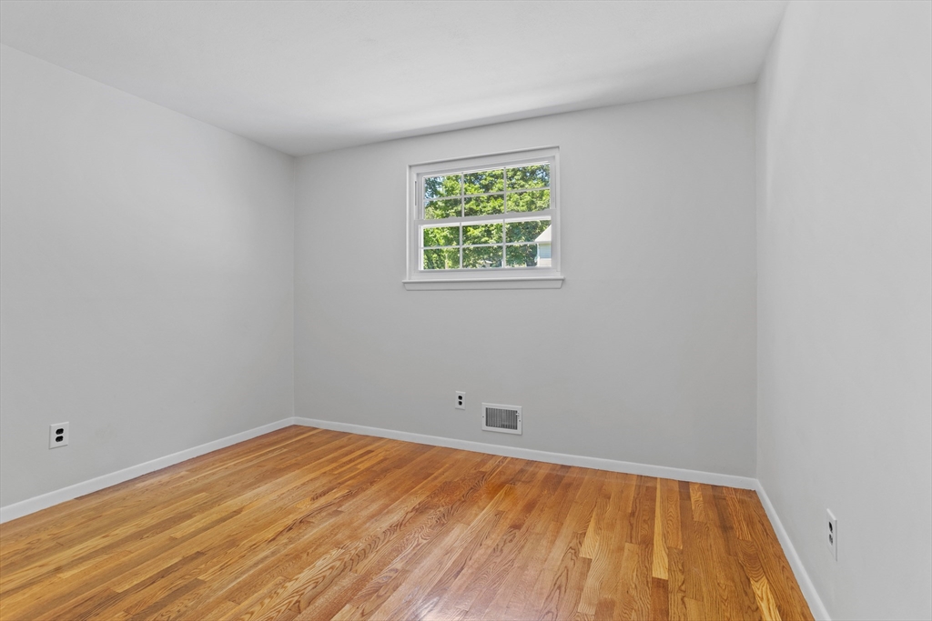 40 Burns Road Marlborough, MA 01752 - Photo 17 of 42 Gallery Image 17