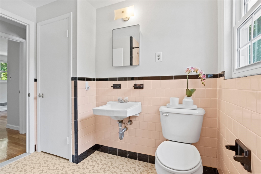 40 Burns Road Marlborough, MA 01752 - Photo 21 of 42 Gallery Image 21