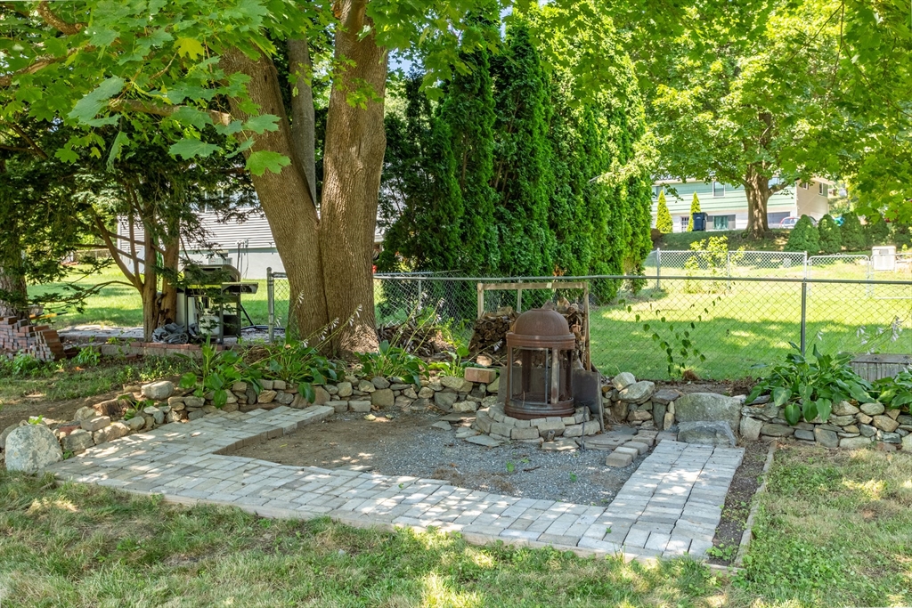 40 Burns Road Marlborough, MA 01752 - Photo 30 of 42 Gallery Image 30