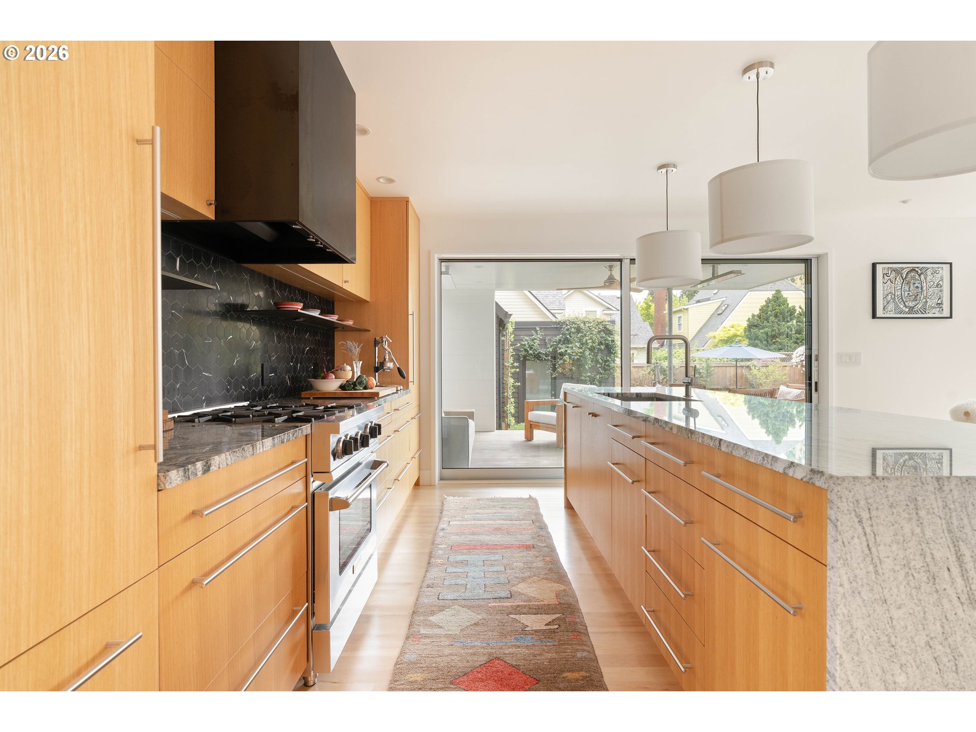 3576 Northeast Bryce Street Portland, OR 97212 - Photo 4 of 37