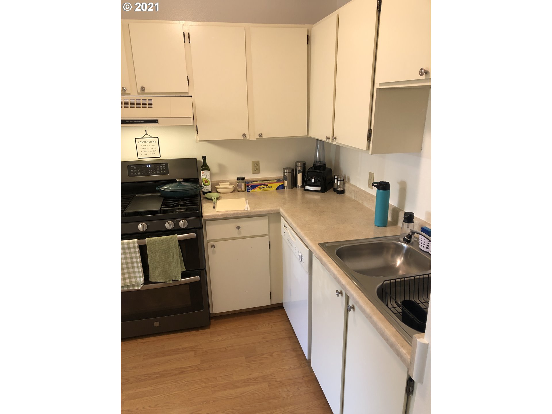 1825 Southwest Runnion Place Pendleton, OR 97801 - Photo 3 of 30