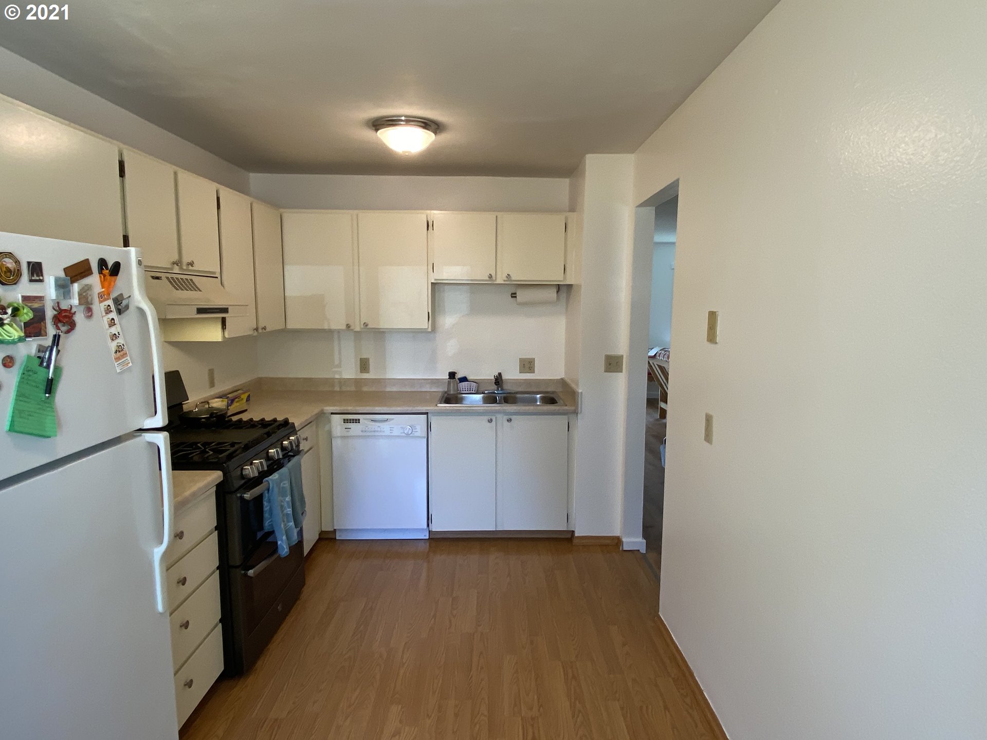 1825 Southwest Runnion Place Pendleton, OR 97801 - Photo 5 of 30