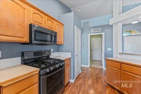 $385,000 | 4018 East Indigo Court, Nampa, ID 83687