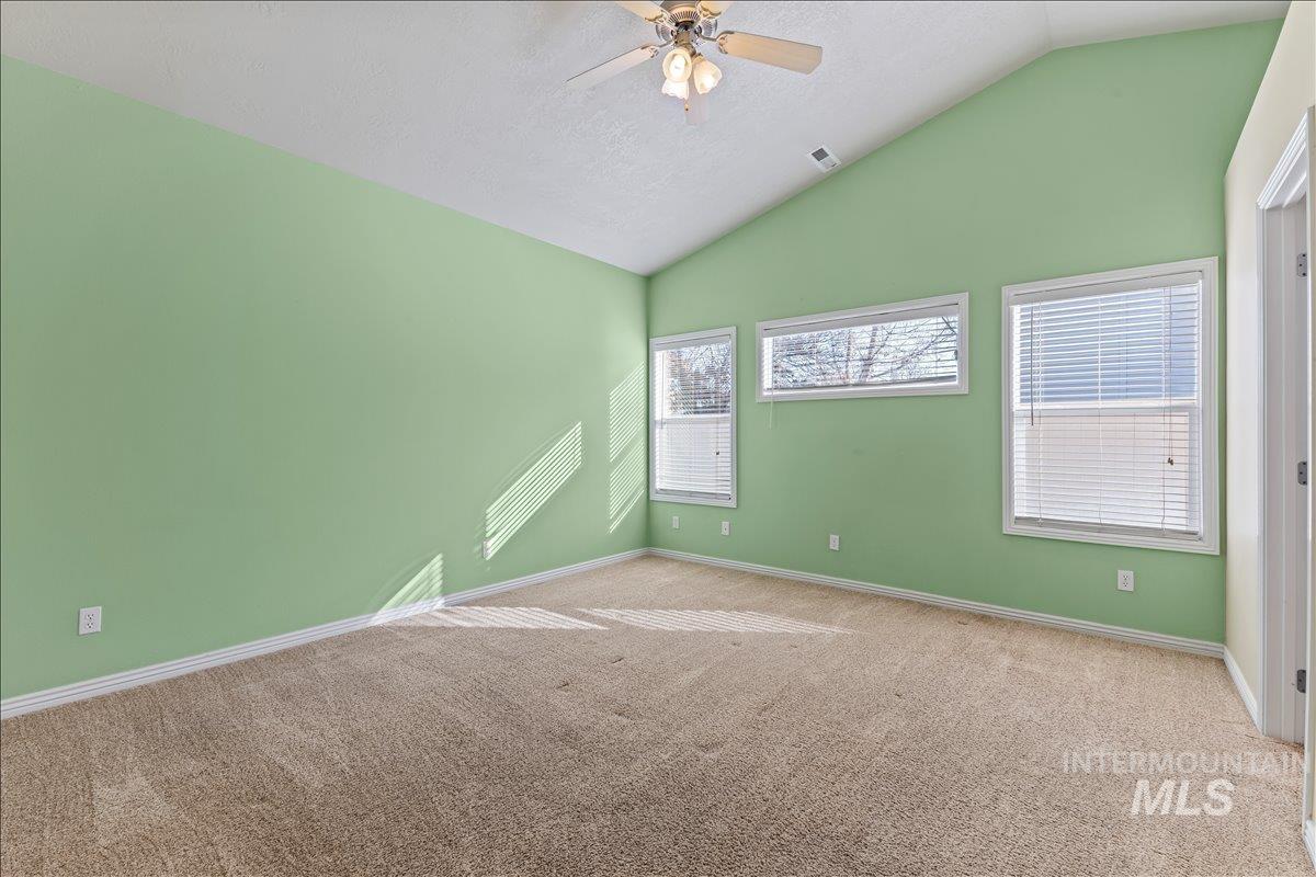 4018 East Indigo Court Nampa, ID 83687 - Photo 15 of 29