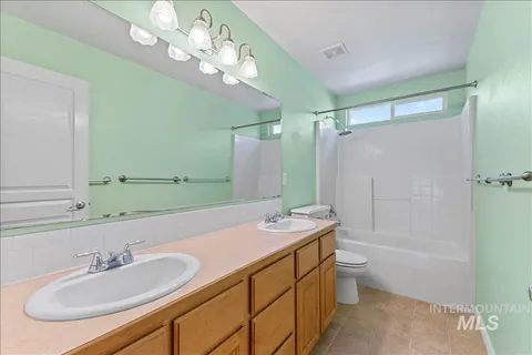 $385,000 | 4018 East Indigo Court, Nampa, ID 83687