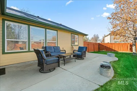 $385,000 | 4018 East Indigo Court, Nampa, ID 83687