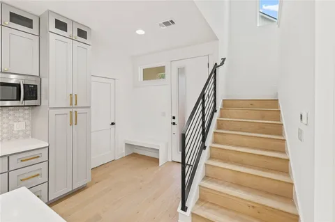 $649,000 | 3321 Hemlock Avenue, Unit 2, Austin, TX 78722