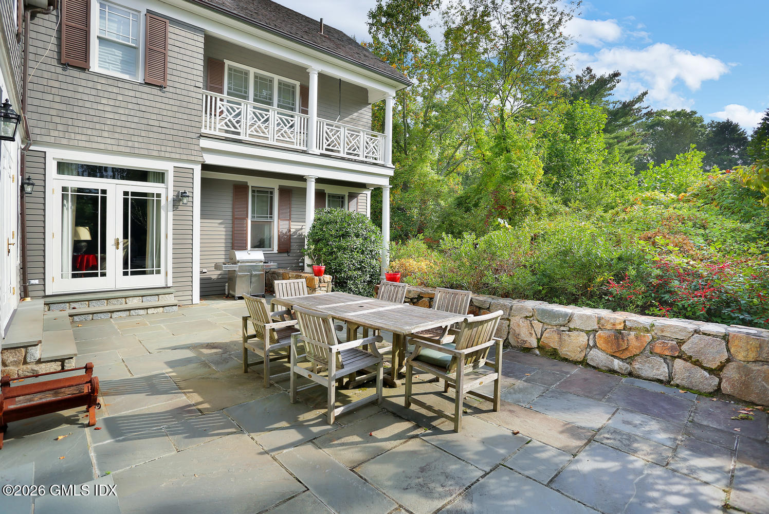 28 Cliffdale Road Greenwich, CT 06831 - Photo 15 of 20 28 Cliffdale Rd Greenwich CT-large-008-0