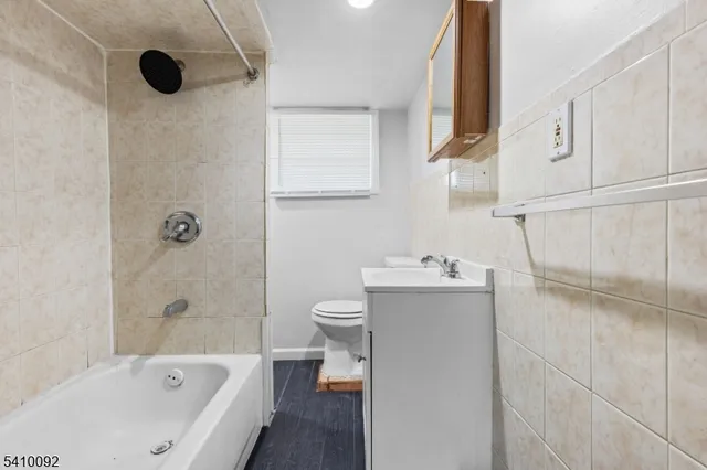 $2,000 | 336 Madison Avenue, Newark, NJ 07108